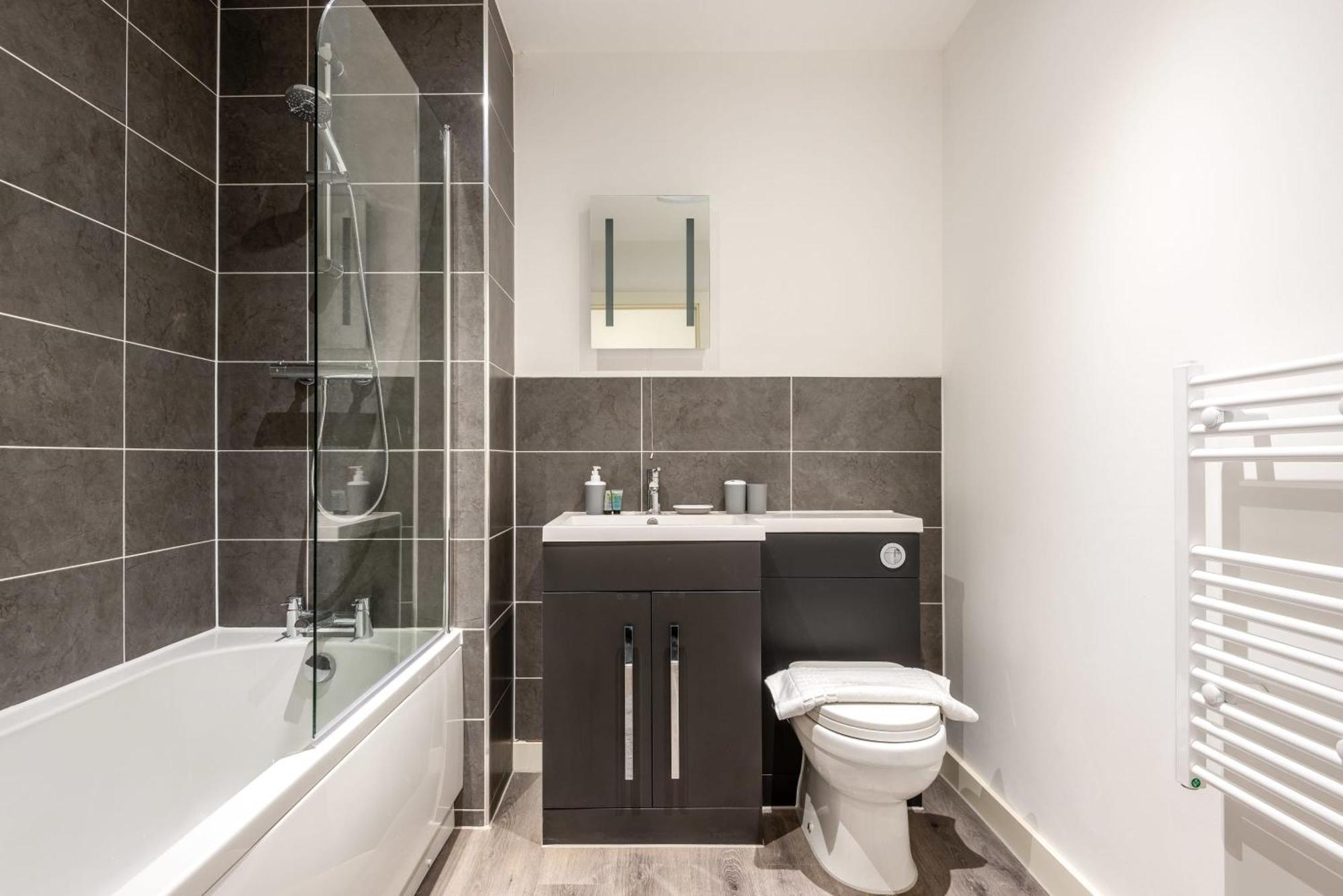Contemporary 1 Bed Central Rotherham Studio Exterior photo